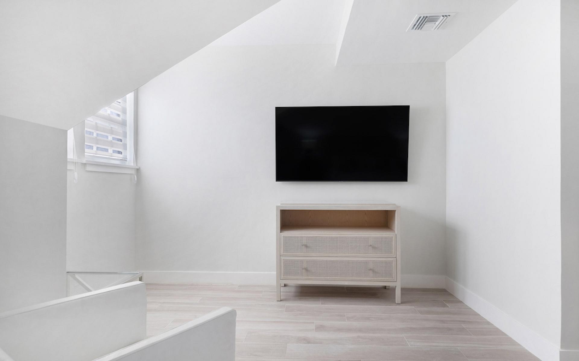 GALLEON BAY, PALM CAY