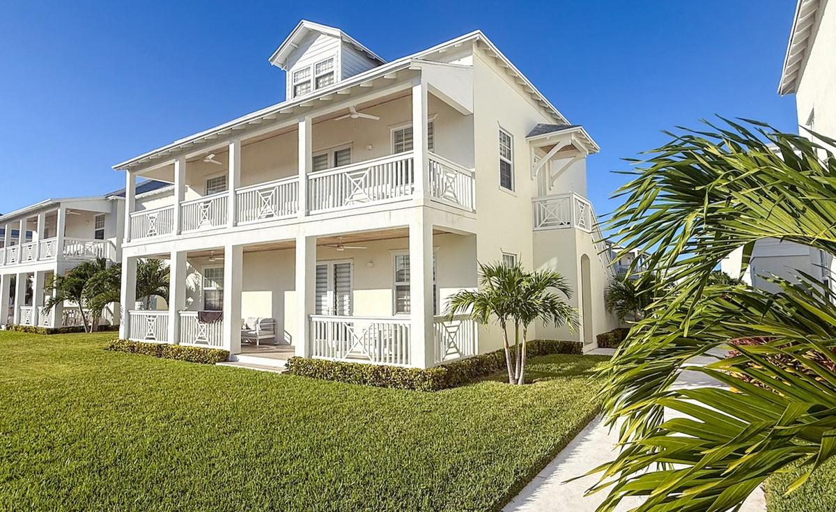 GALLEON BAY, PALM CAY