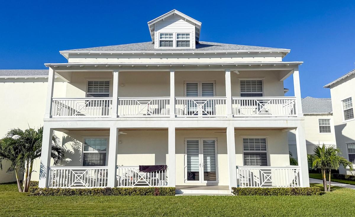 GALLEON BAY, PALM CAY