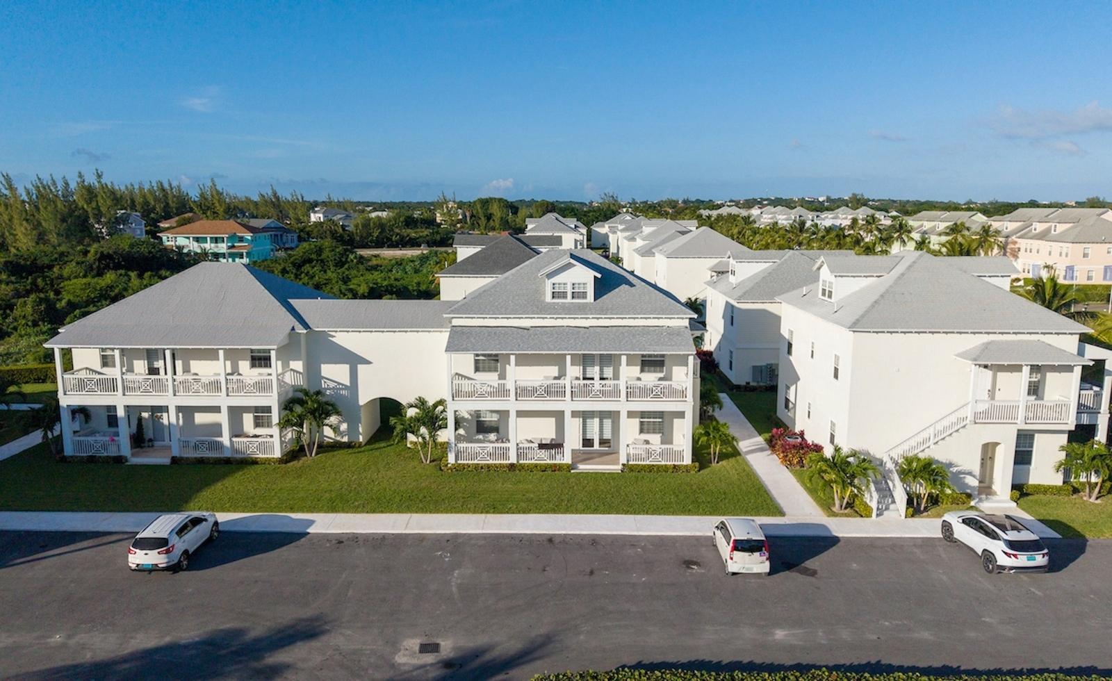 GALLEON BAY, PALM CAY