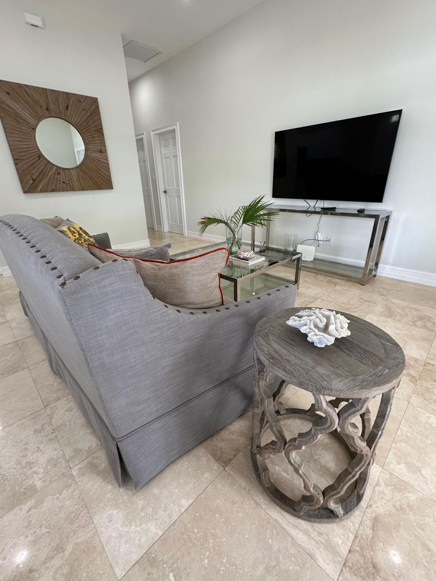 18B ANCHORAGE, PALM CAY