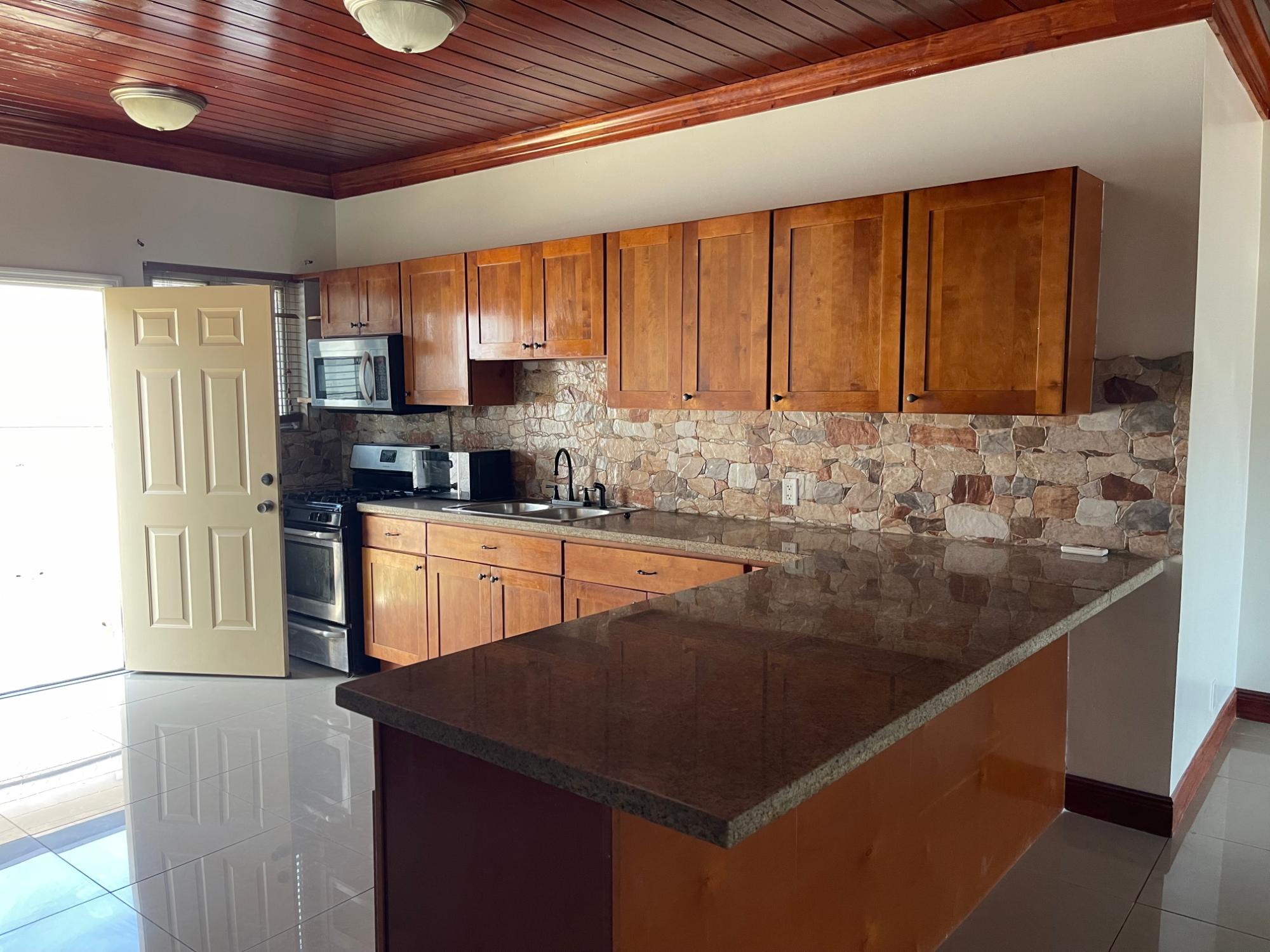 16 SPRINGFIELD ESTATES