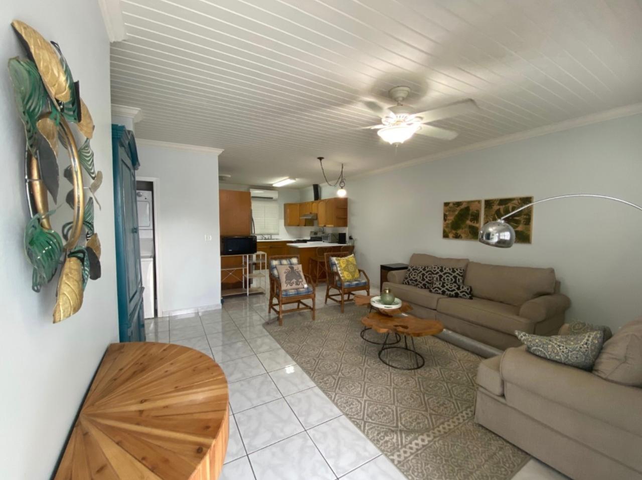 COTTAGE 9B MONTAGU VILLAS