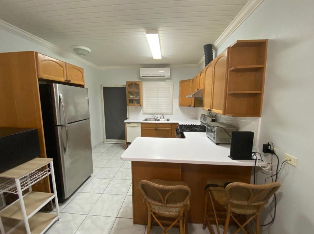 COTTAGE 9B MONTAGU VILLAS