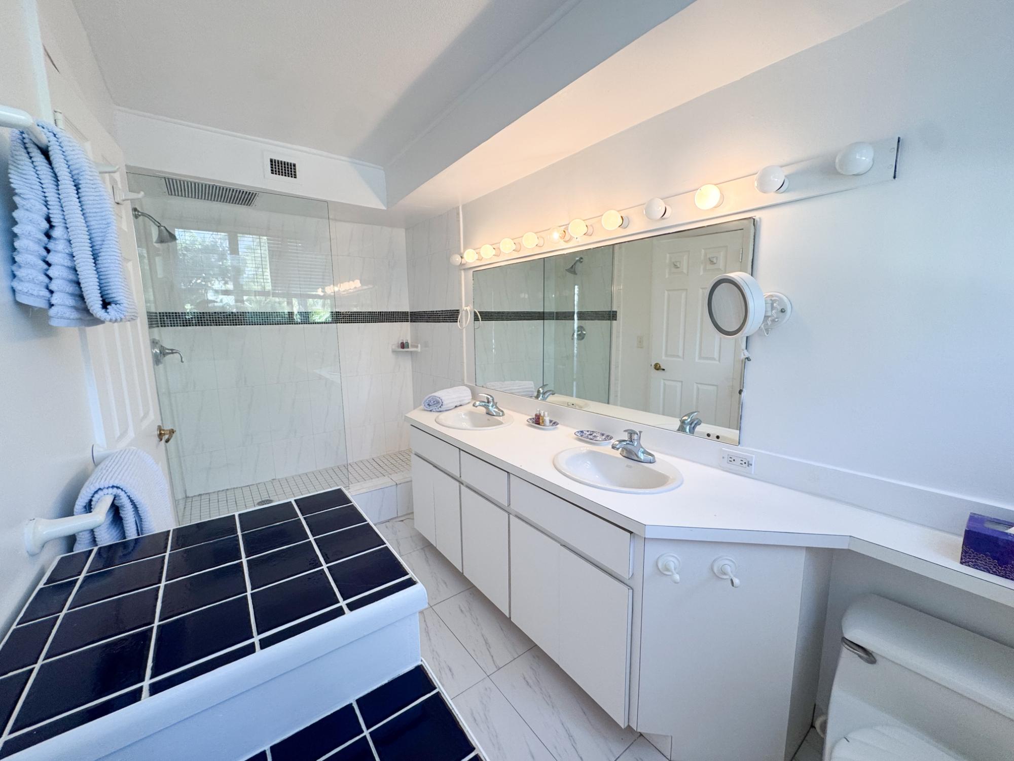 VISTA BELLA, CABLE BEACH