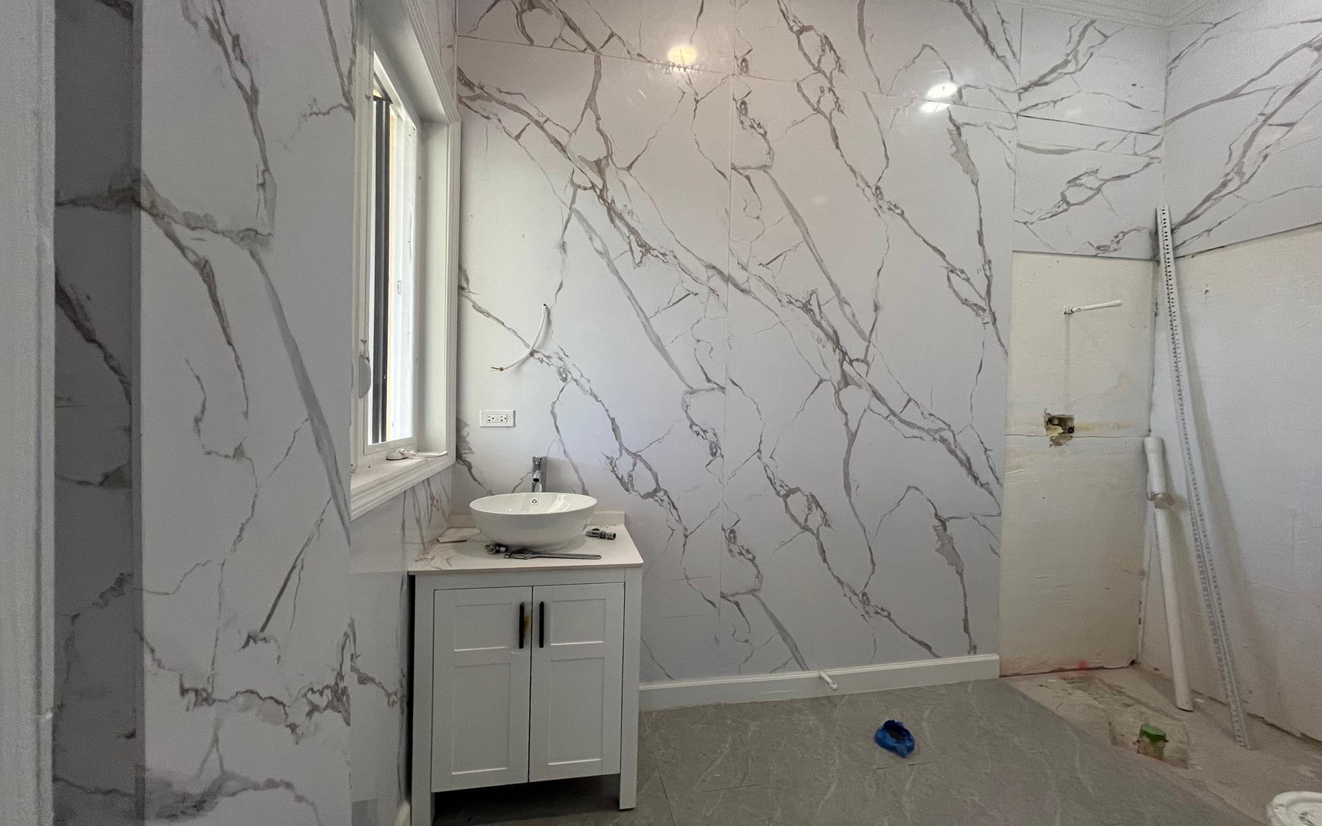 LOT 4, CHARLOTTE ISLAND