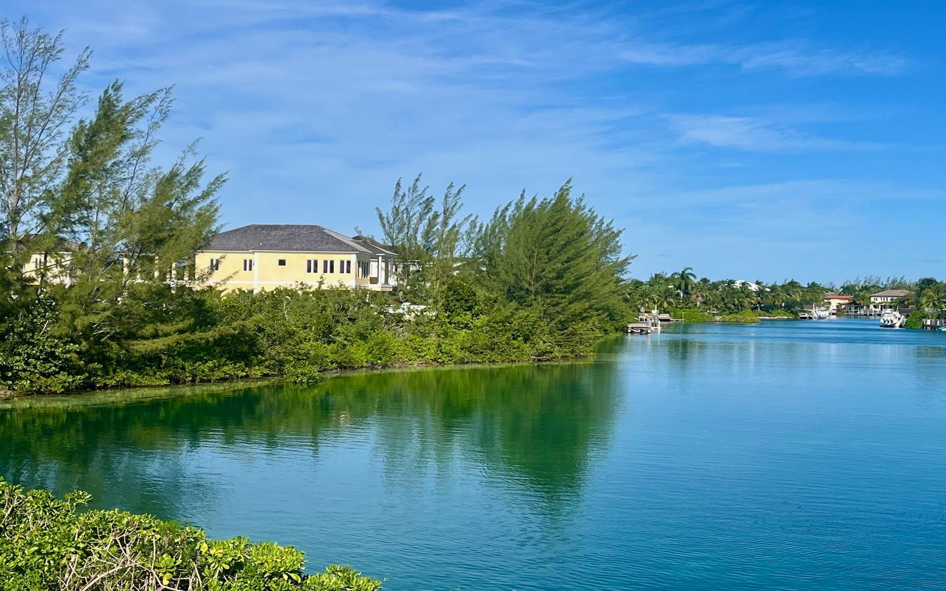 LOT 4, CHARLOTTE ISLAND