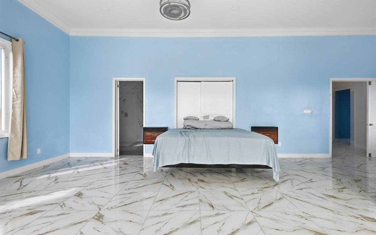 LOT 4, CHARLOTTE ISLAND