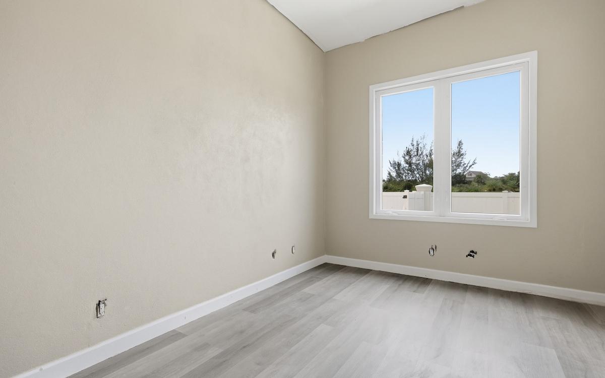 LOT 4, CHARLOTTE ISLAND