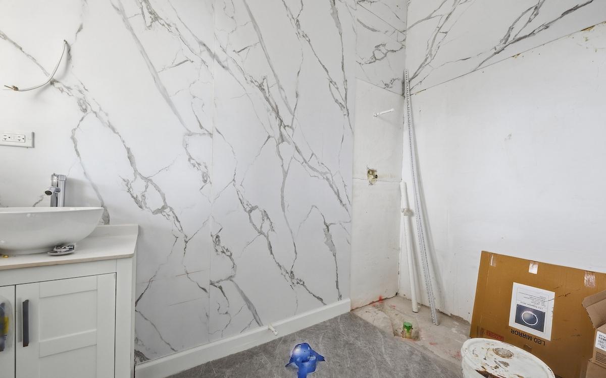 LOT 4, CHARLOTTE ISLAND