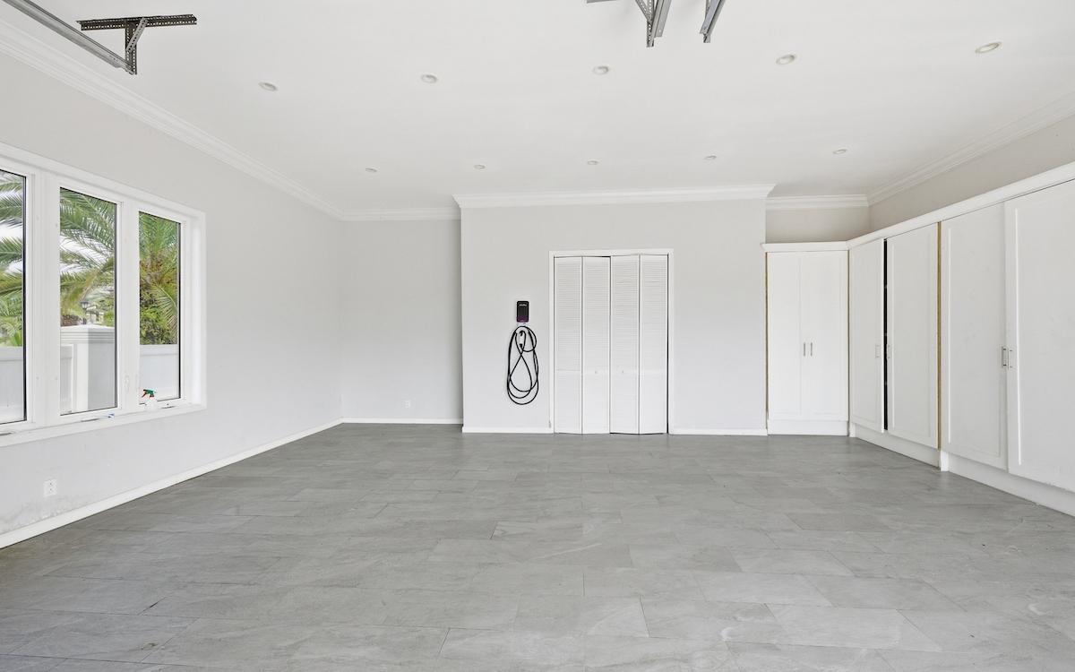 LOT 4, CHARLOTTE ISLAND