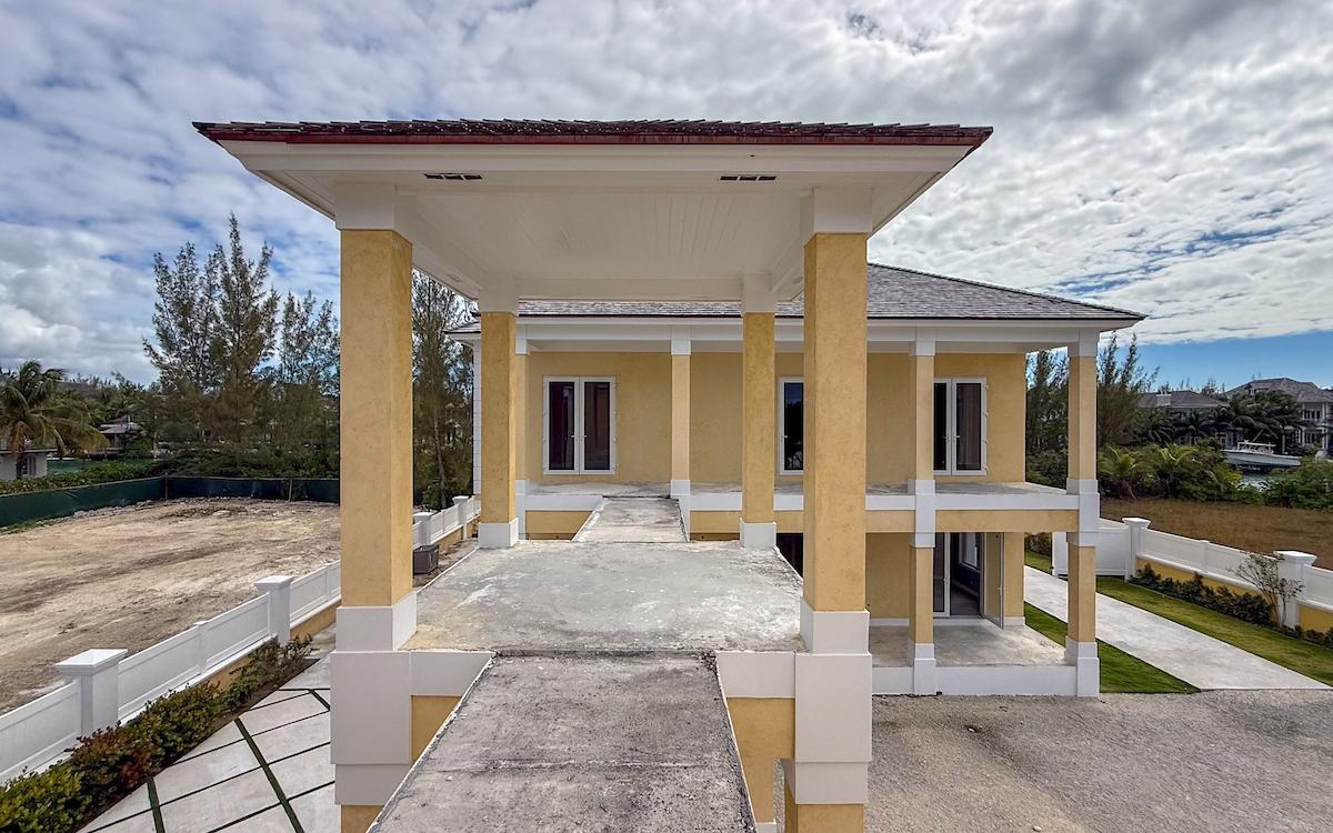 LOT 4, CHARLOTTE ISLAND