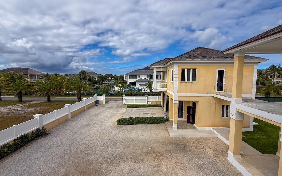 LOT 4, CHARLOTTE ISLAND