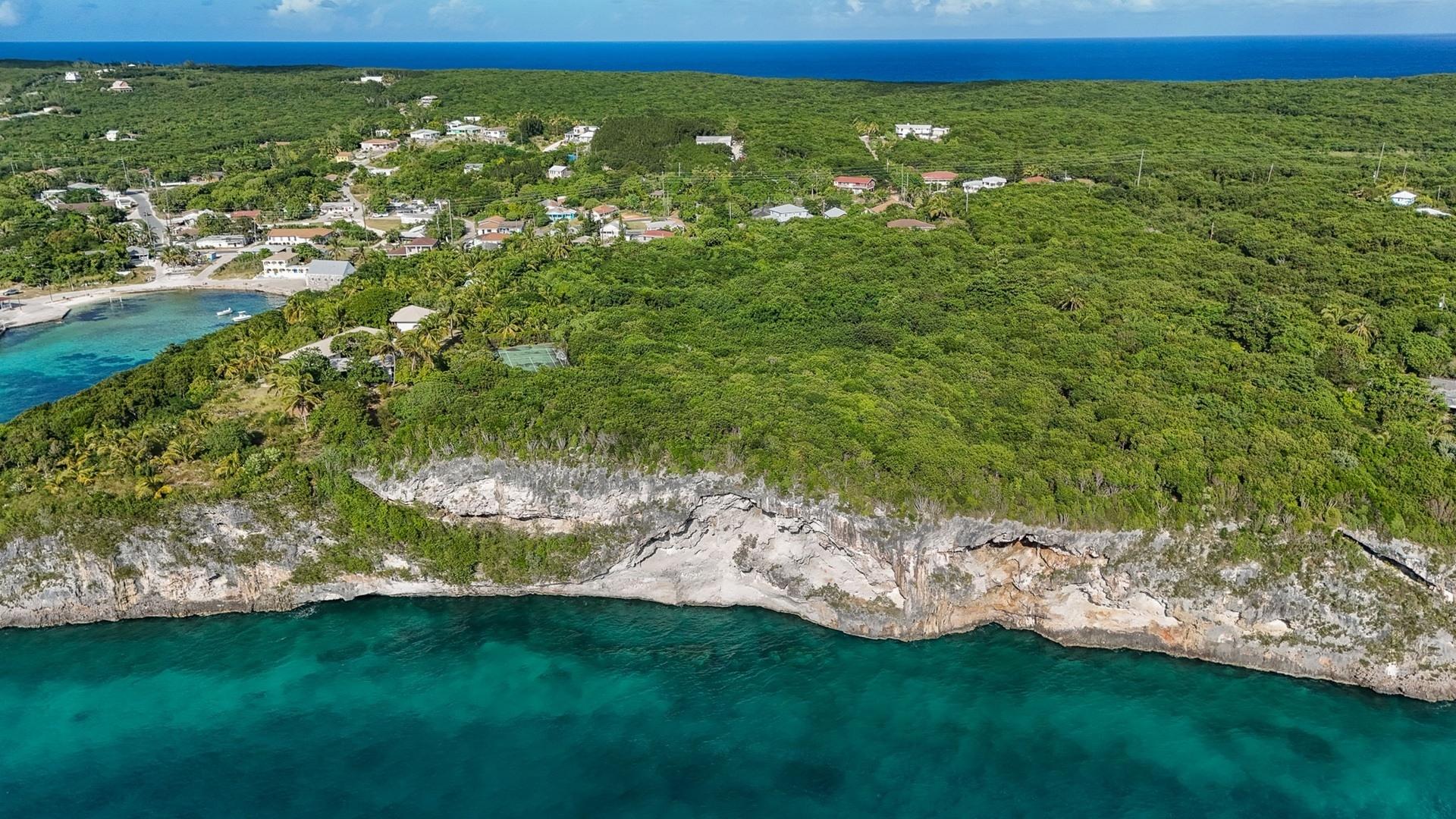 1.348 ACRES, CLIFF FRONT