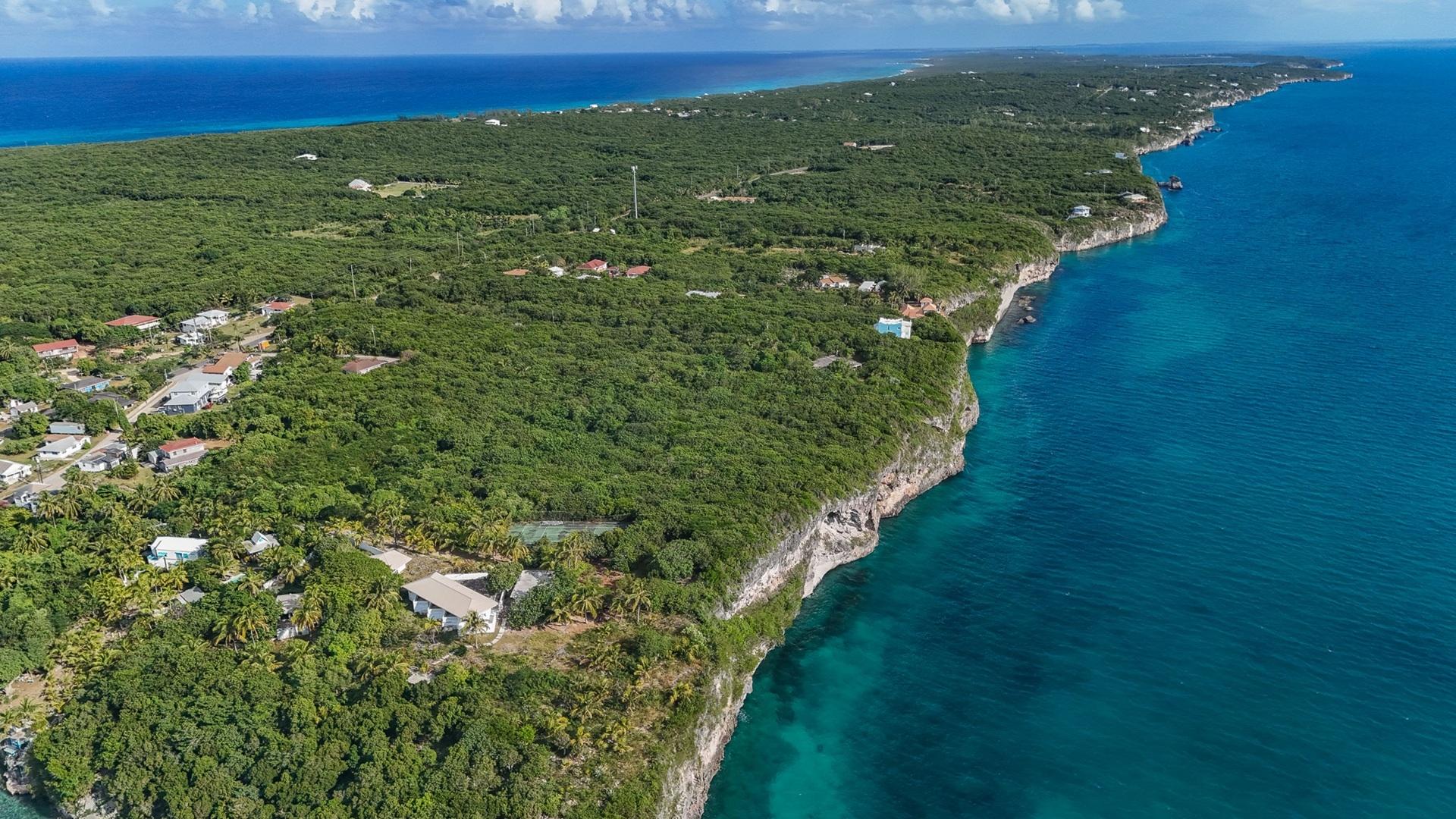 1.348 ACRES, CLIFF FRONT