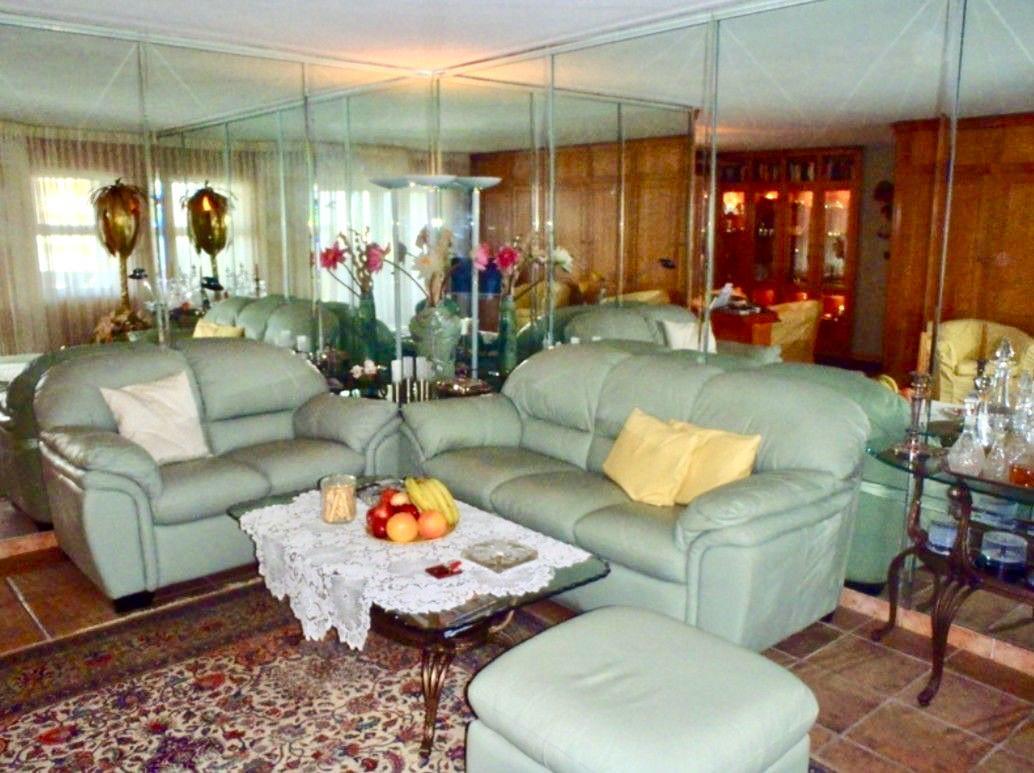 HARBOUR HOUSE TOWERS