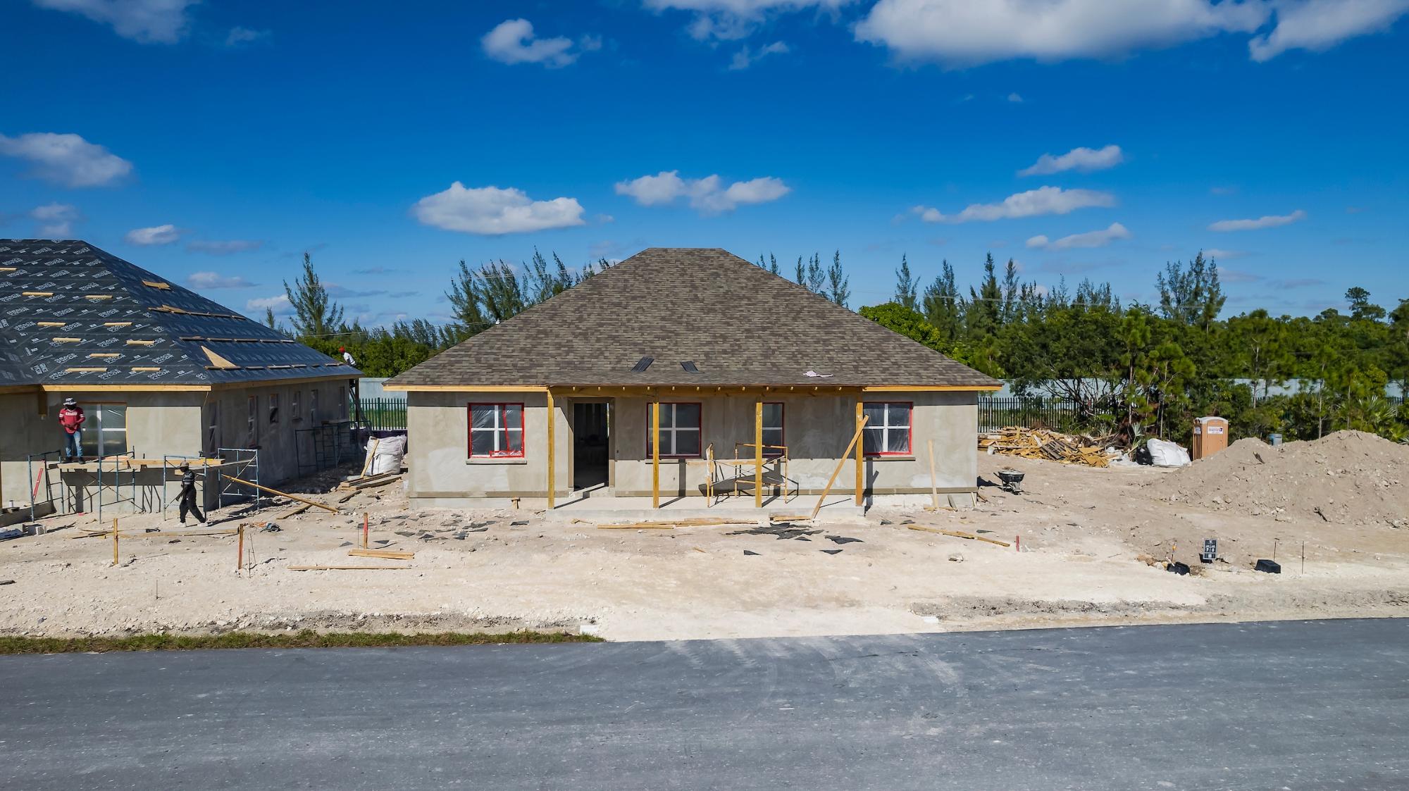 LOT 27, WINDSOR LAKES