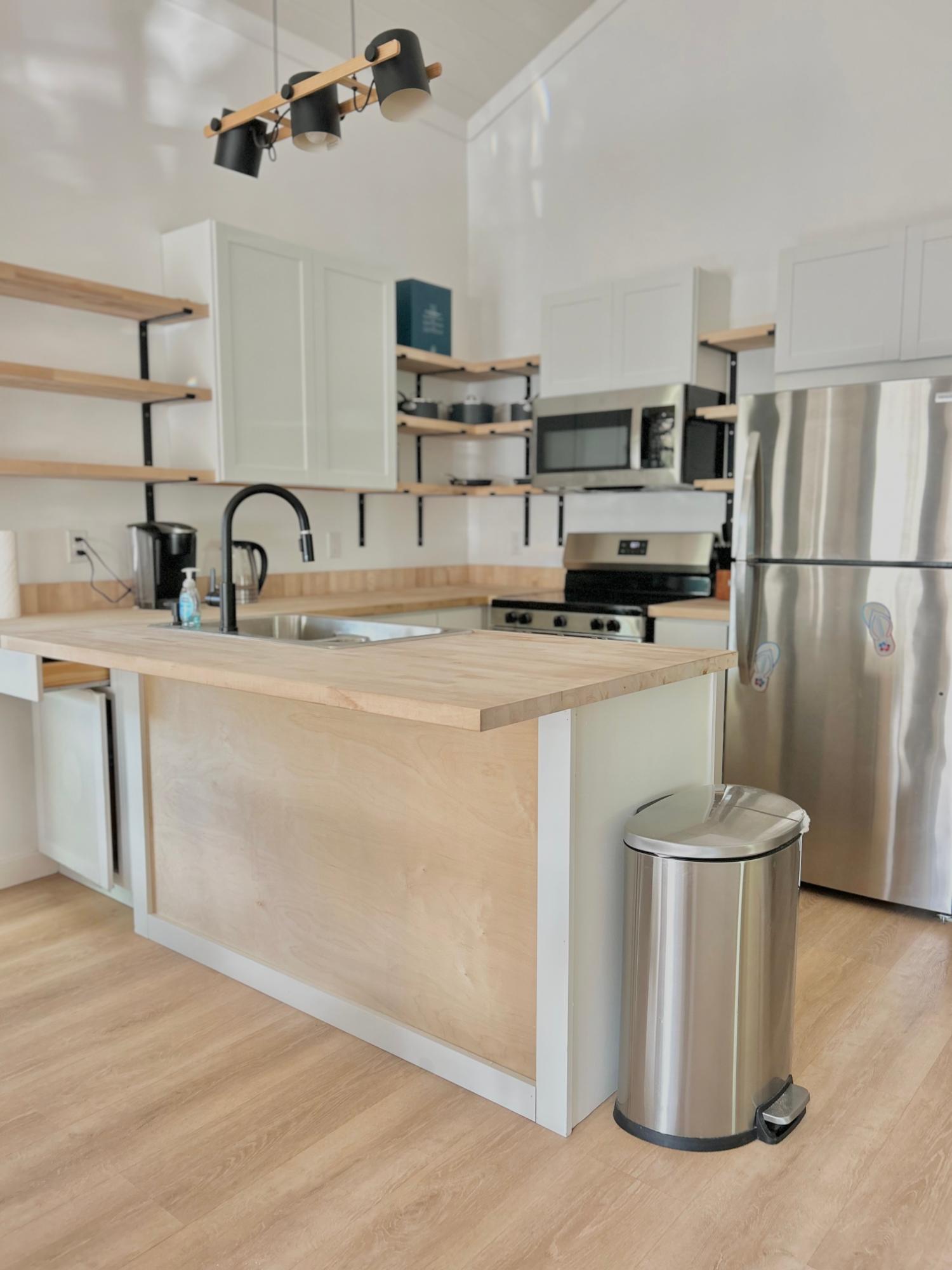 ELEUTHERA ISLAND SHORES