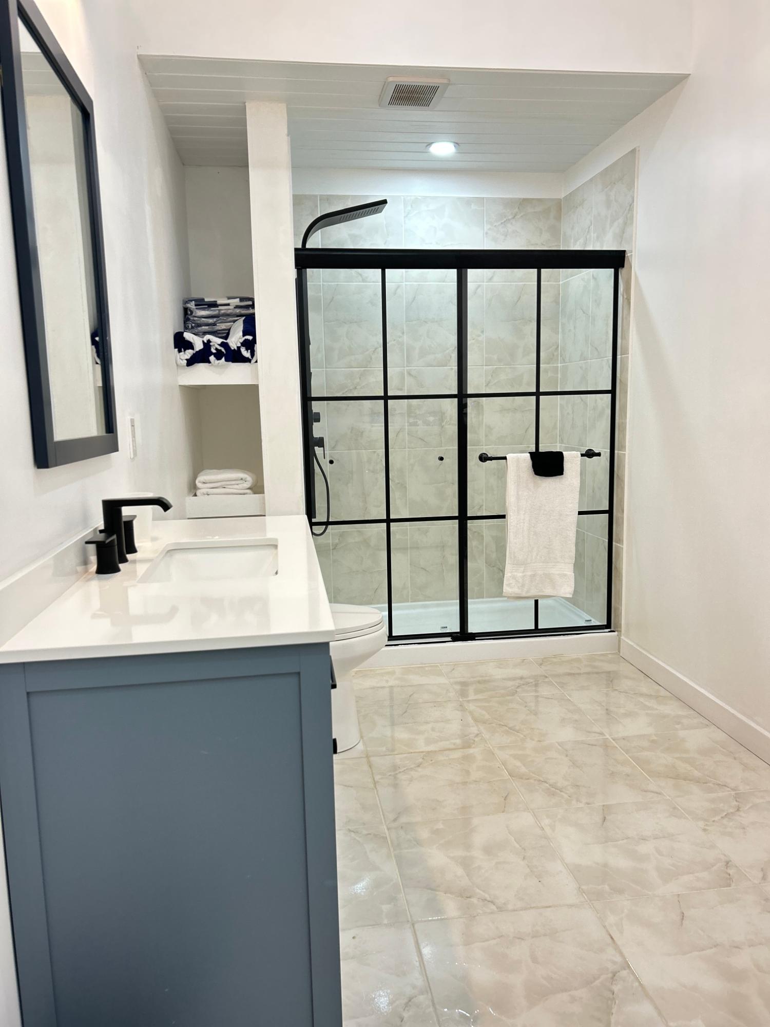 ELEUTHERA ISLAND SHORES