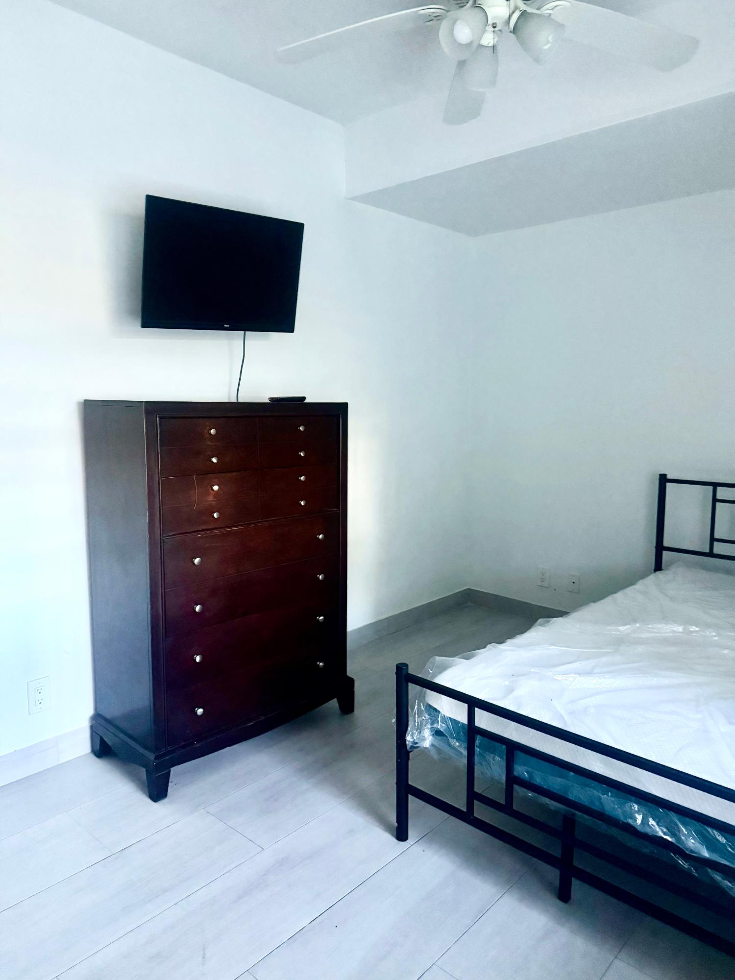 101 VISTA CONDOMINIUMS