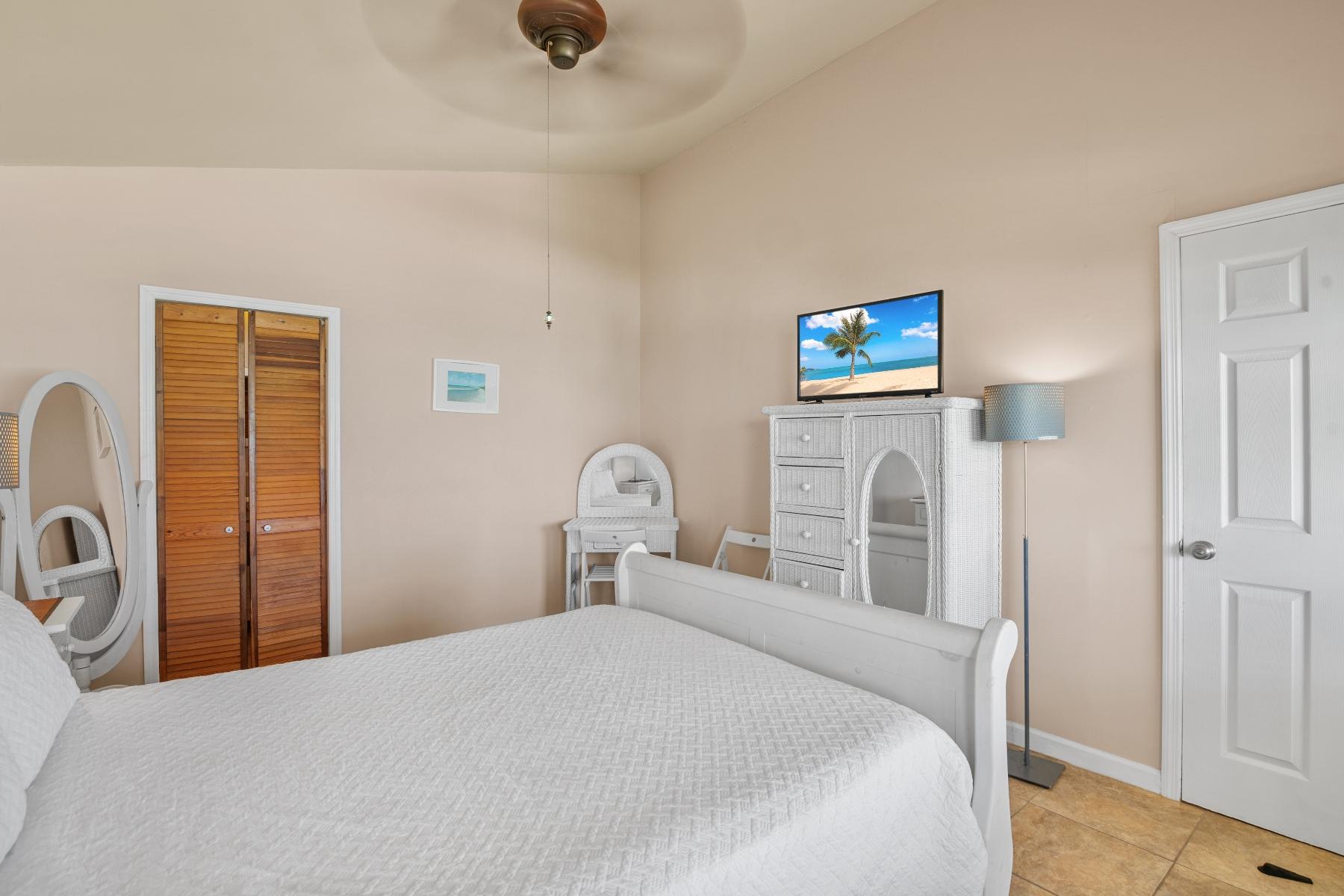 LOT 24 SILVER BEACH, SEA