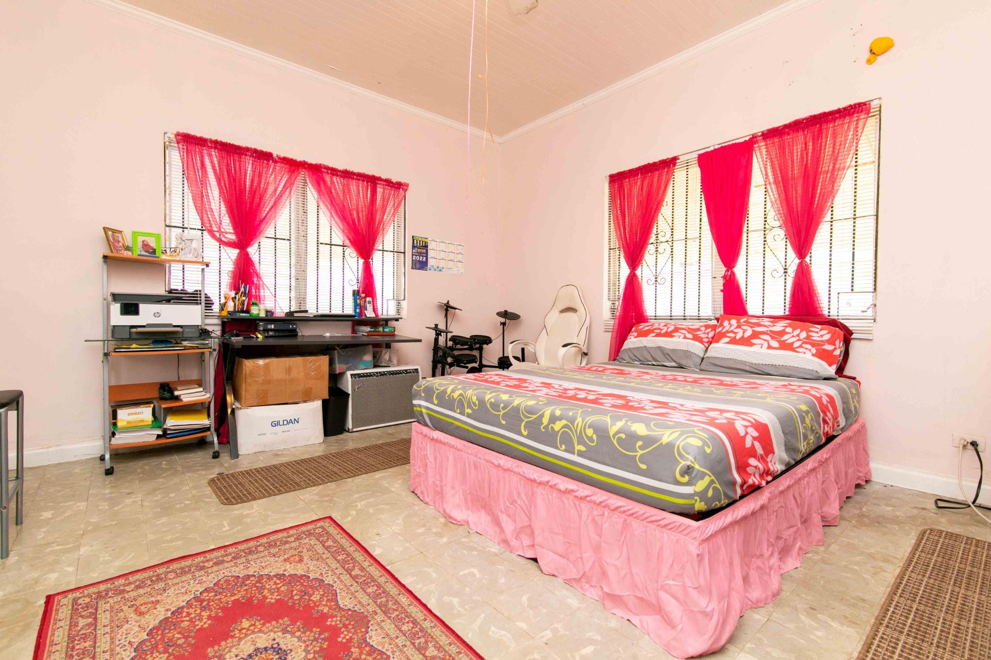 LOT 6, BLK 3 SHIRLEY SUB.