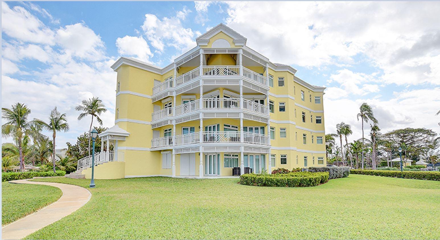CABLE BEACH, BAHAMAS