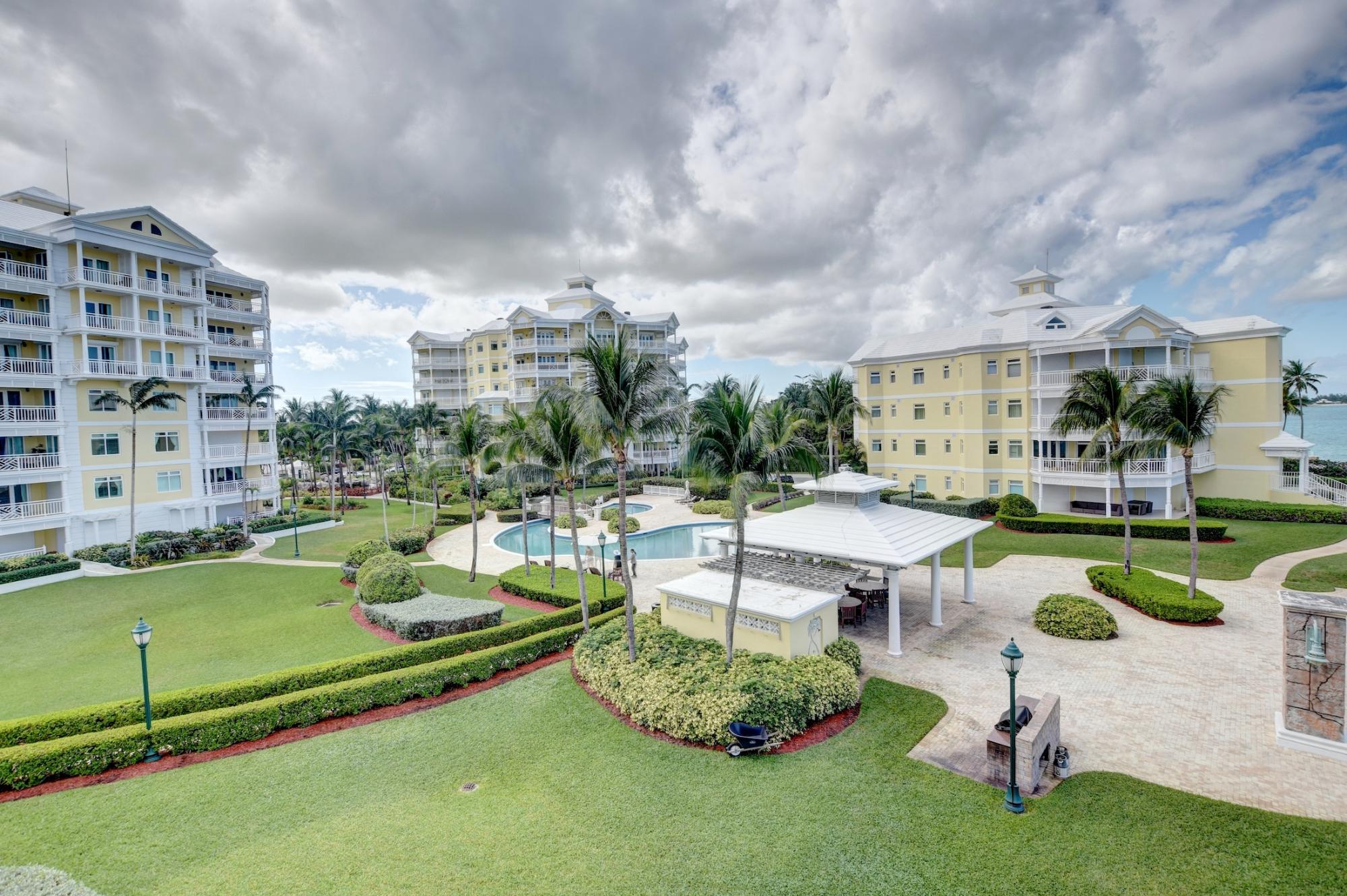 CABLE BEACH, BAHAMAS