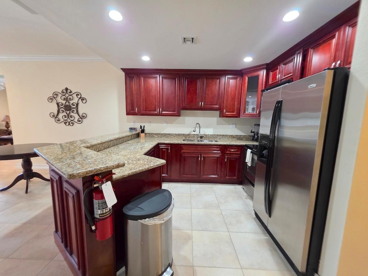 29-30 BLUE MARLIN COVE