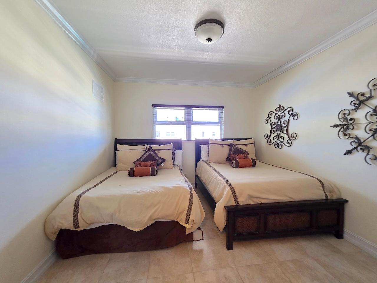 29-30 BLUE MARLIN COVE