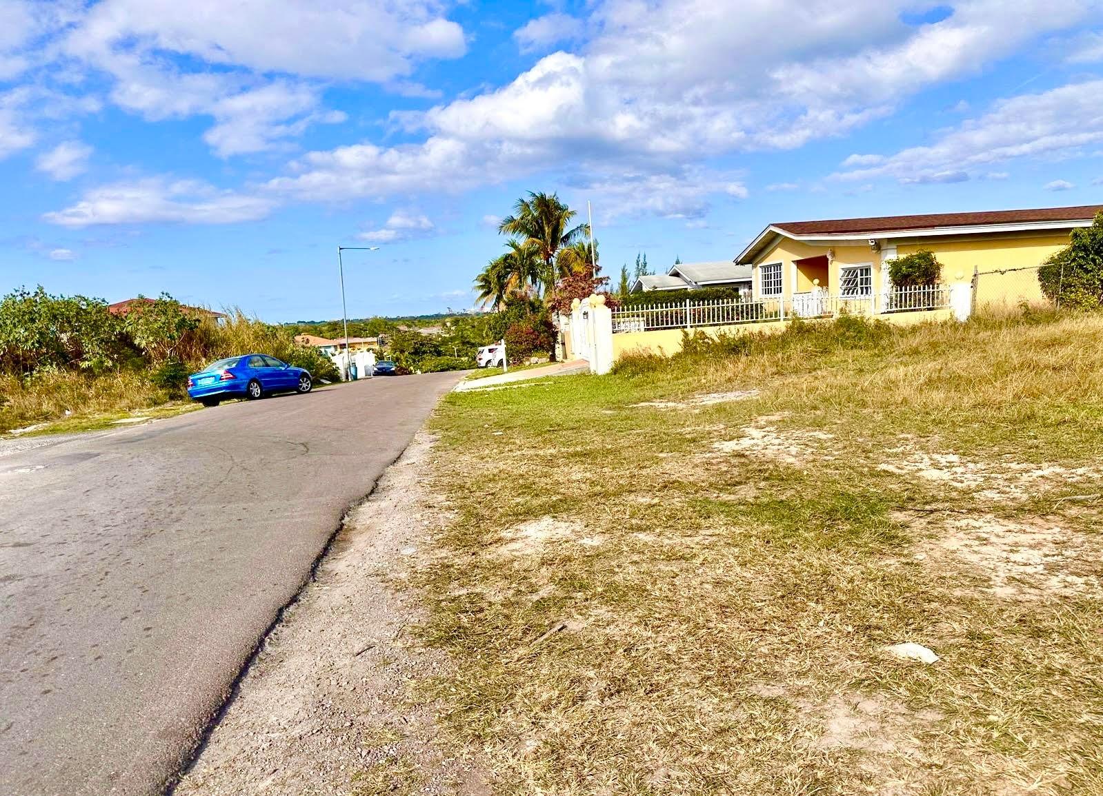 GARDEN HILLS#2 VACANT LOT