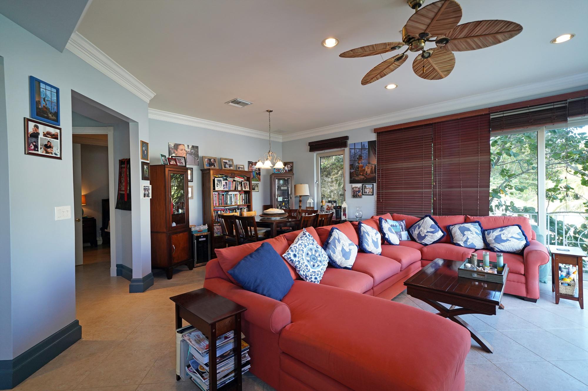 PALMSHORES LOVE BEACH WAL