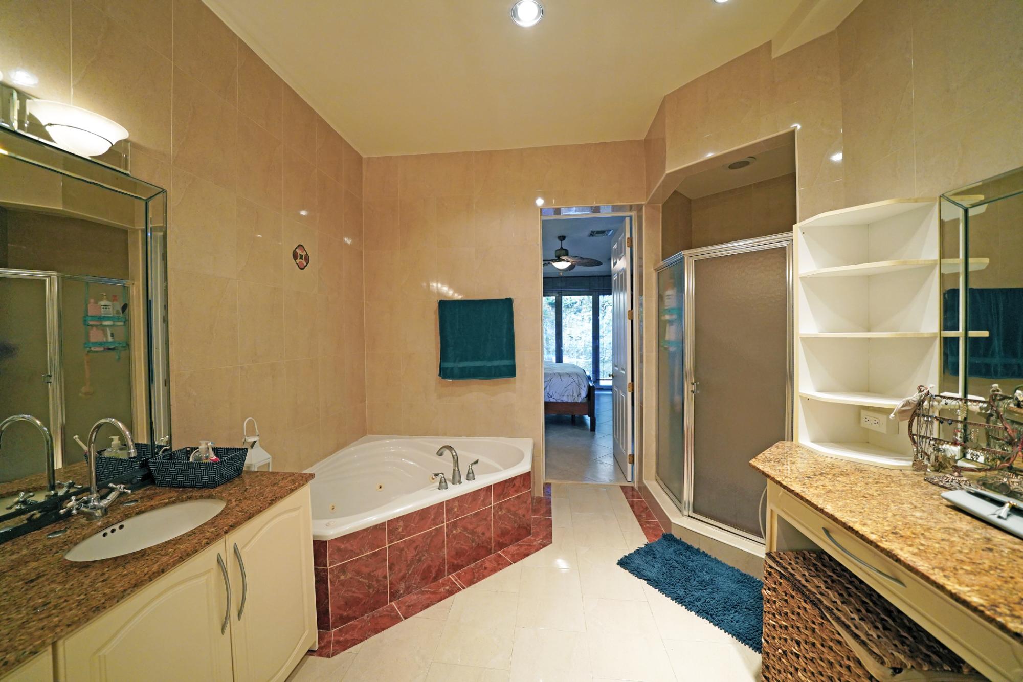 PALMSHORES LOVE BEACH WAL