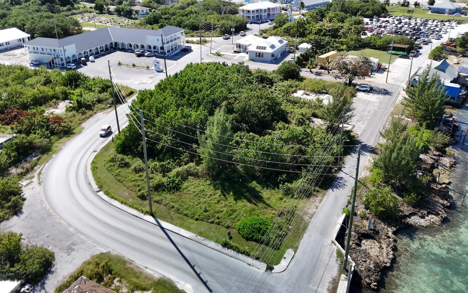 ELIZABETH AVE & BAY STREET