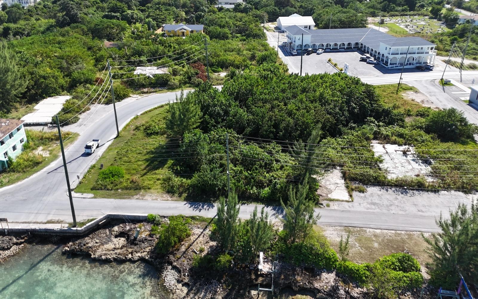 ELIZABETH AVE & BAY STREET