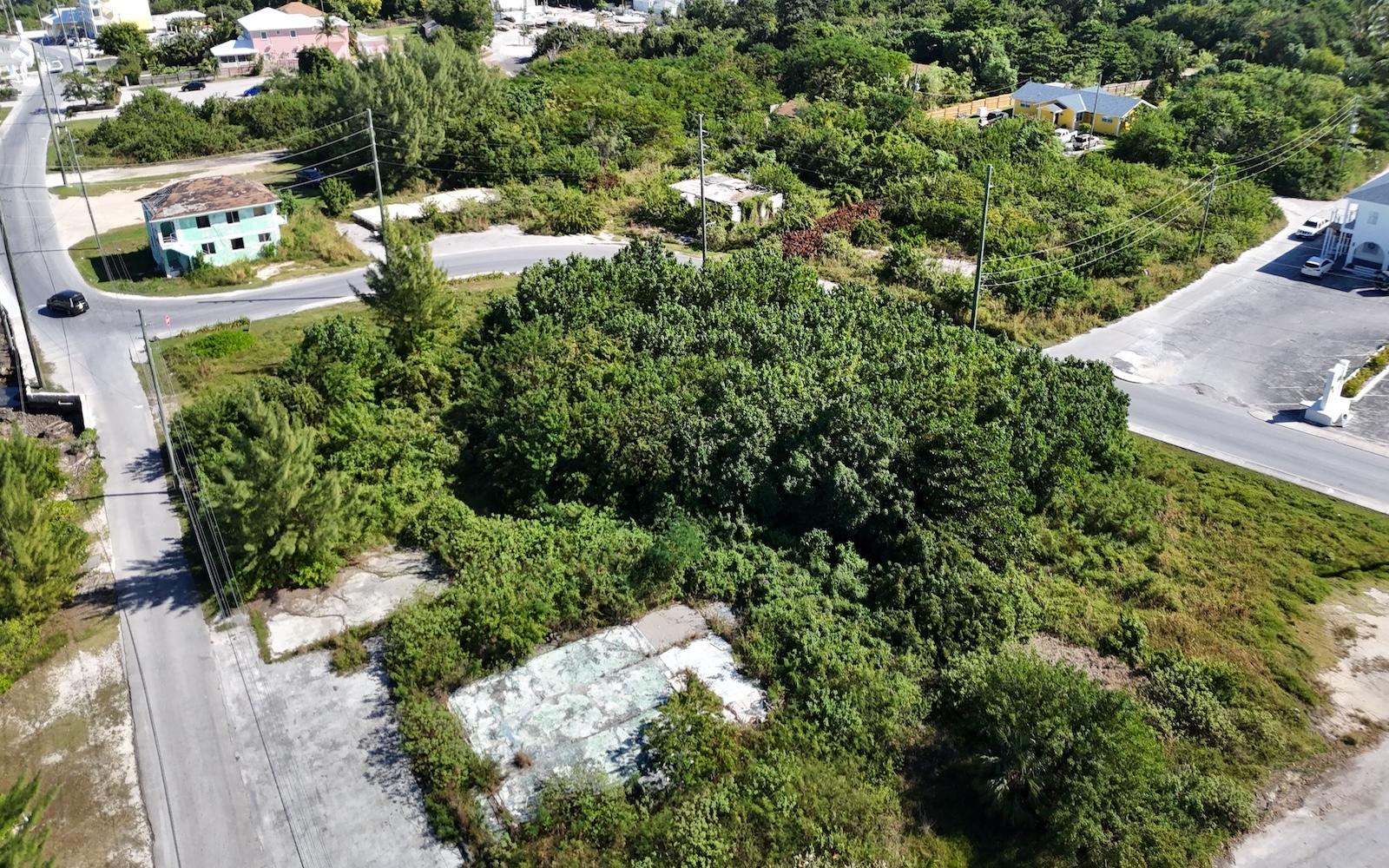 ELIZABETH AVE & BAY STREET