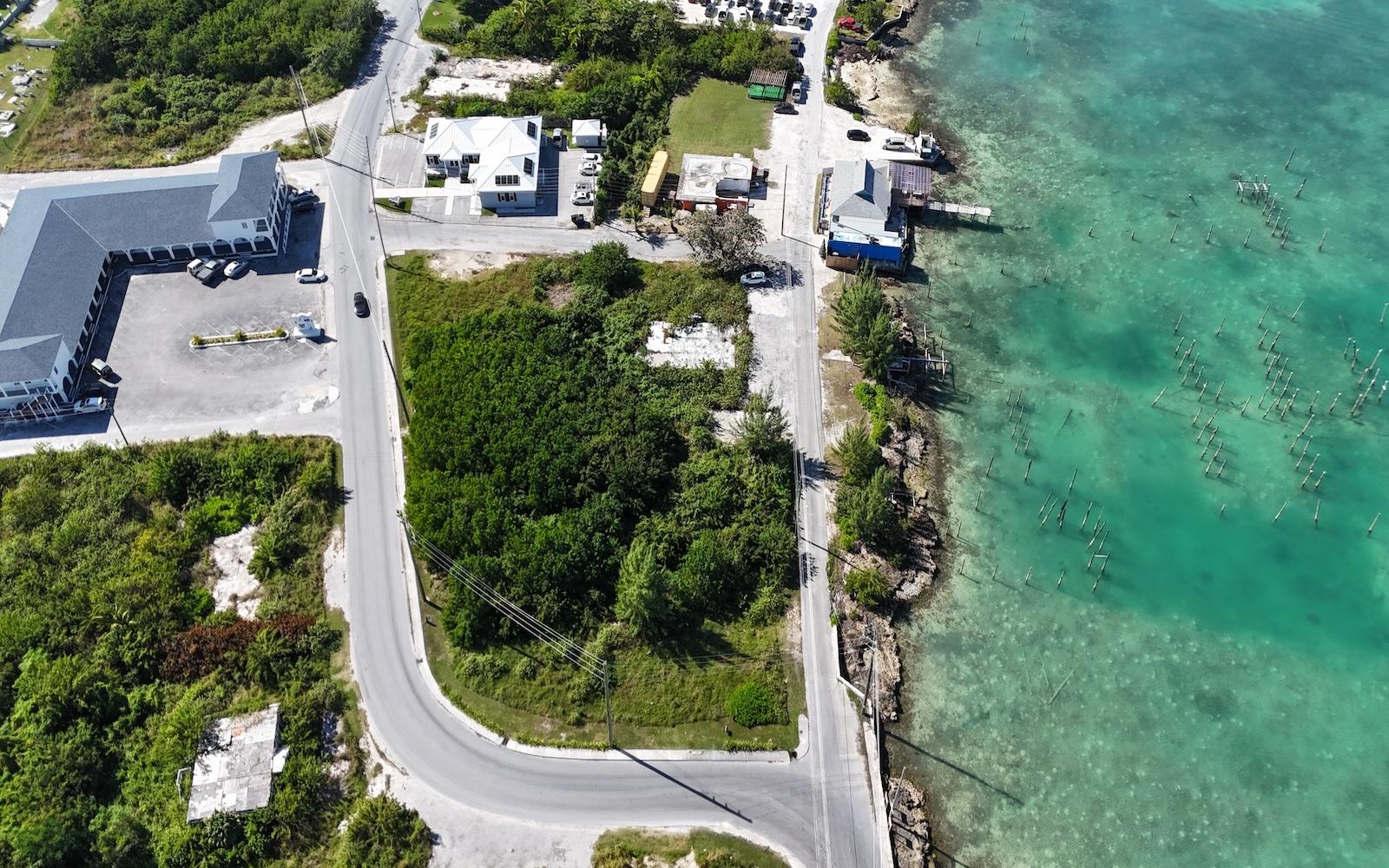 ELIZABETH AVE & BAY STREET