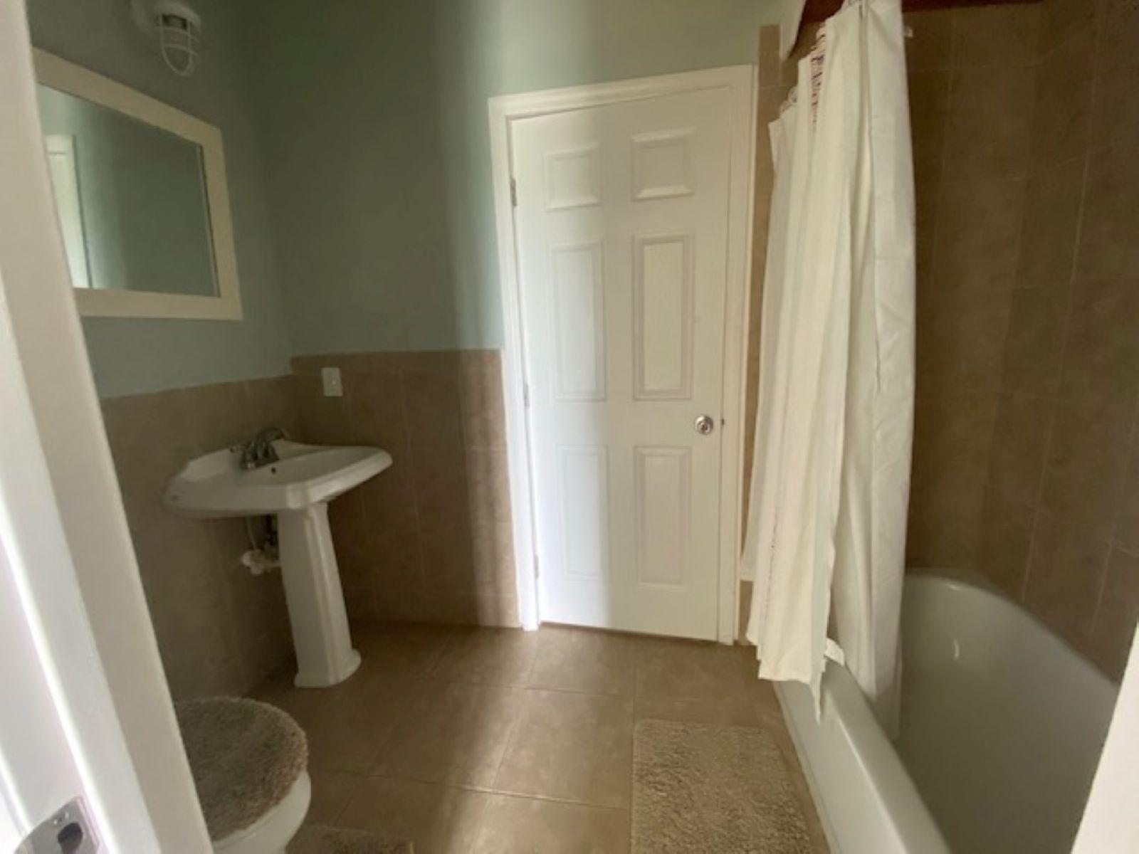 PURA VIDA HOUSE DOLPHIN