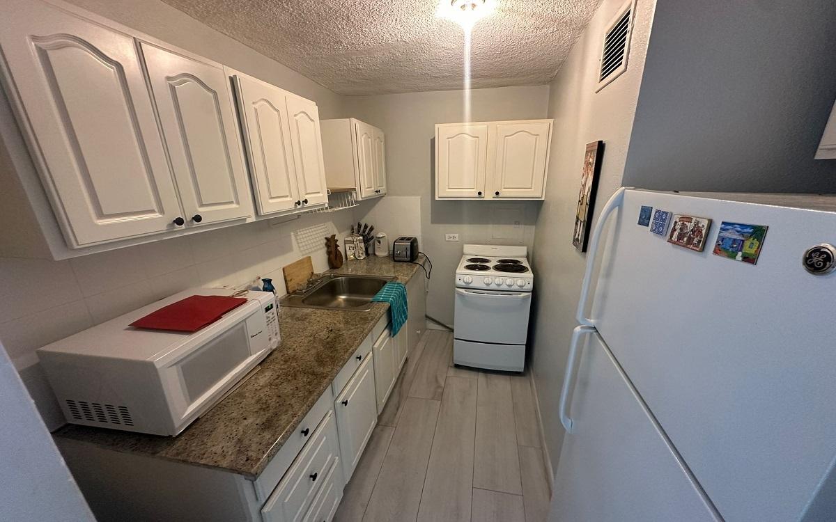 DELAPORTE POINT NASSAU