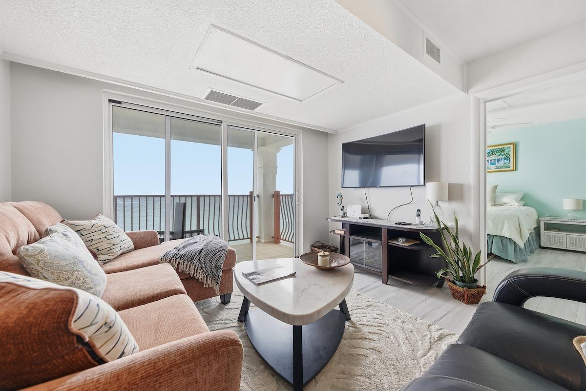 DELAPORTE POINT NASSAU