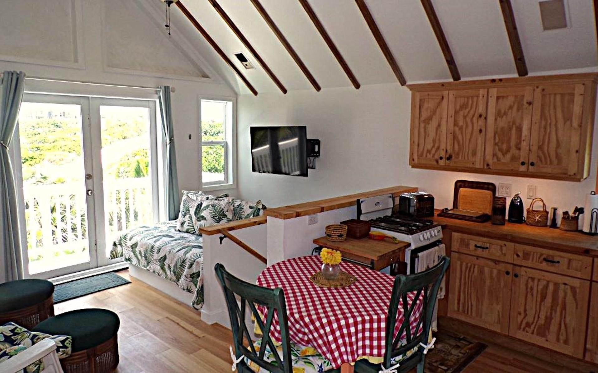 BEACHFRONT HOME IN MILEY