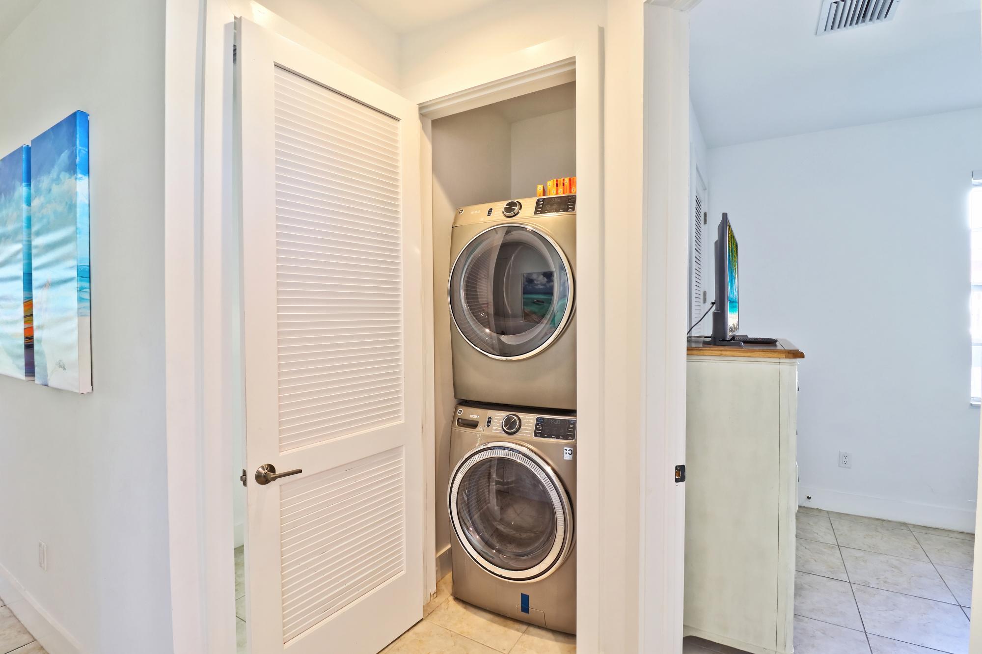 Condo 2083 Garage 51