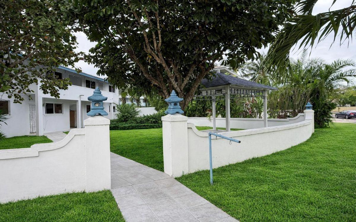 WESTWARD VILLAS FOURPLEX