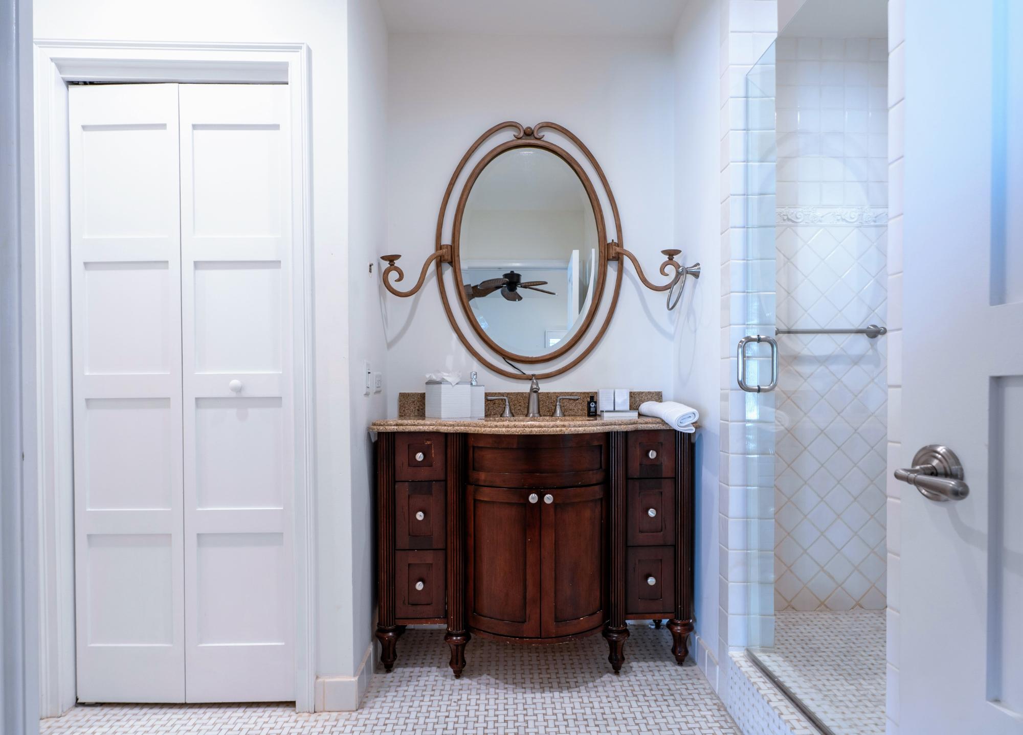 CHUB CAY RESORT & MARINA