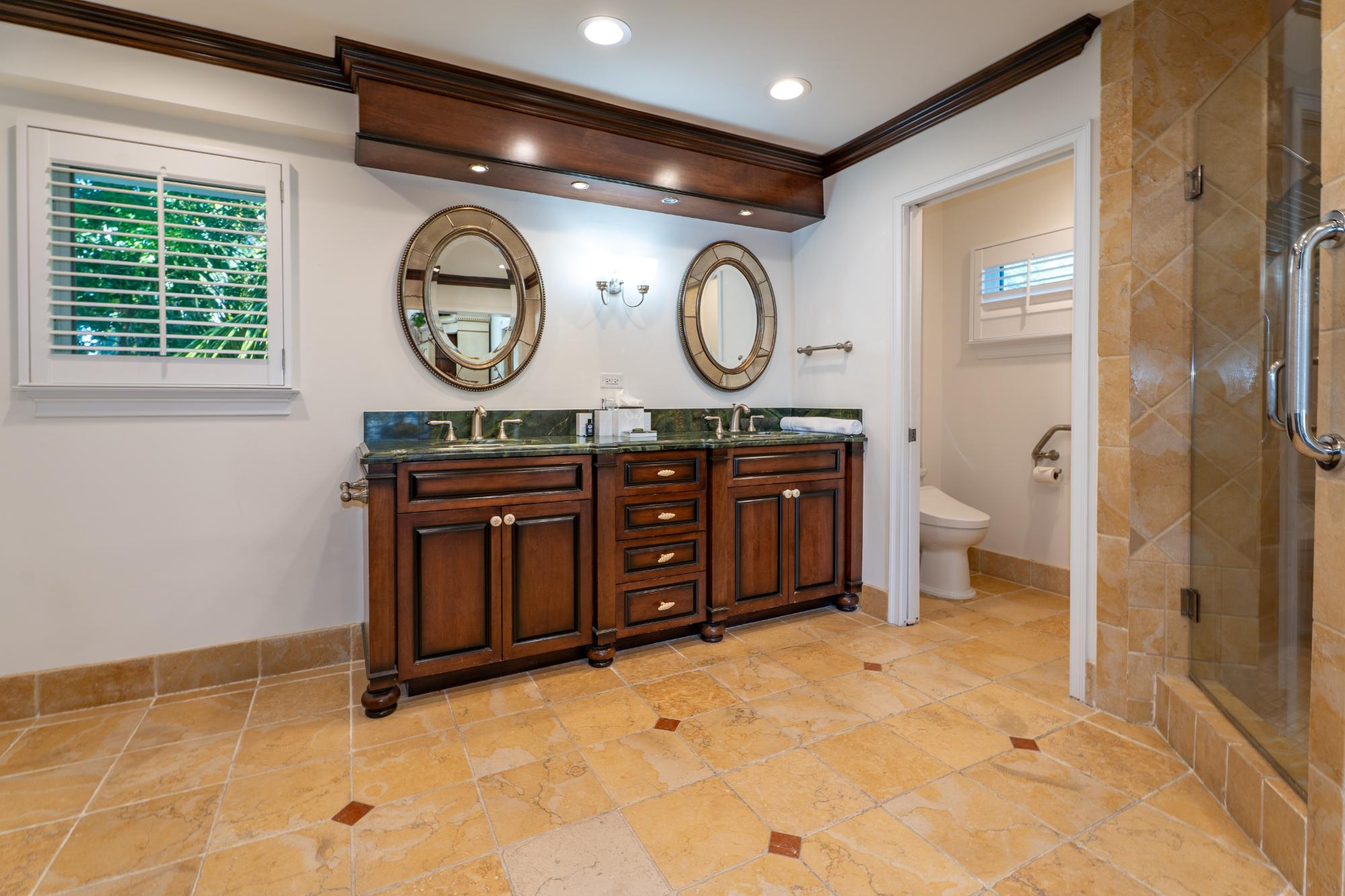 CHUB CAY RESORT & MARINA