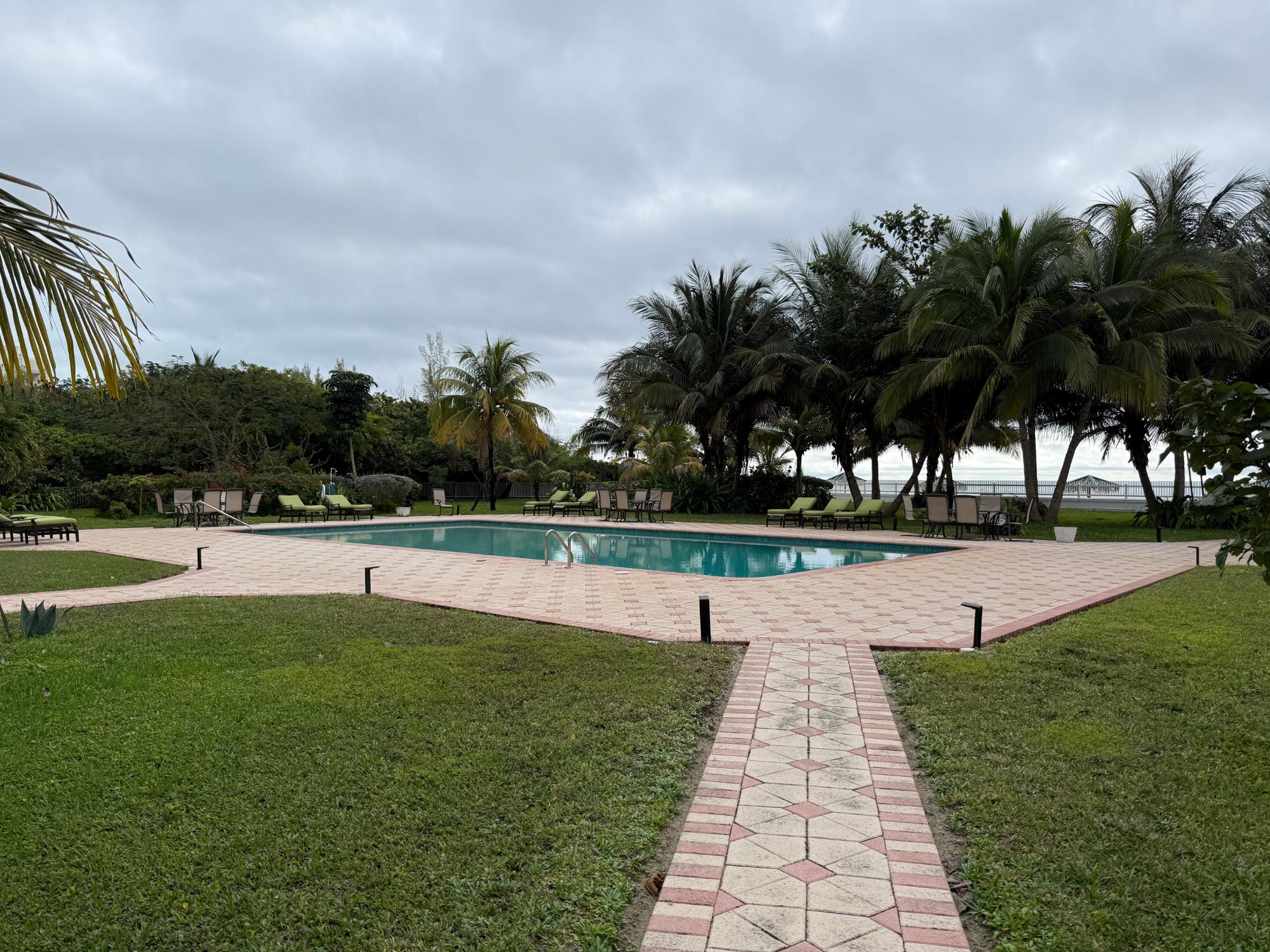 SILVER POINT CONODMINIUMS