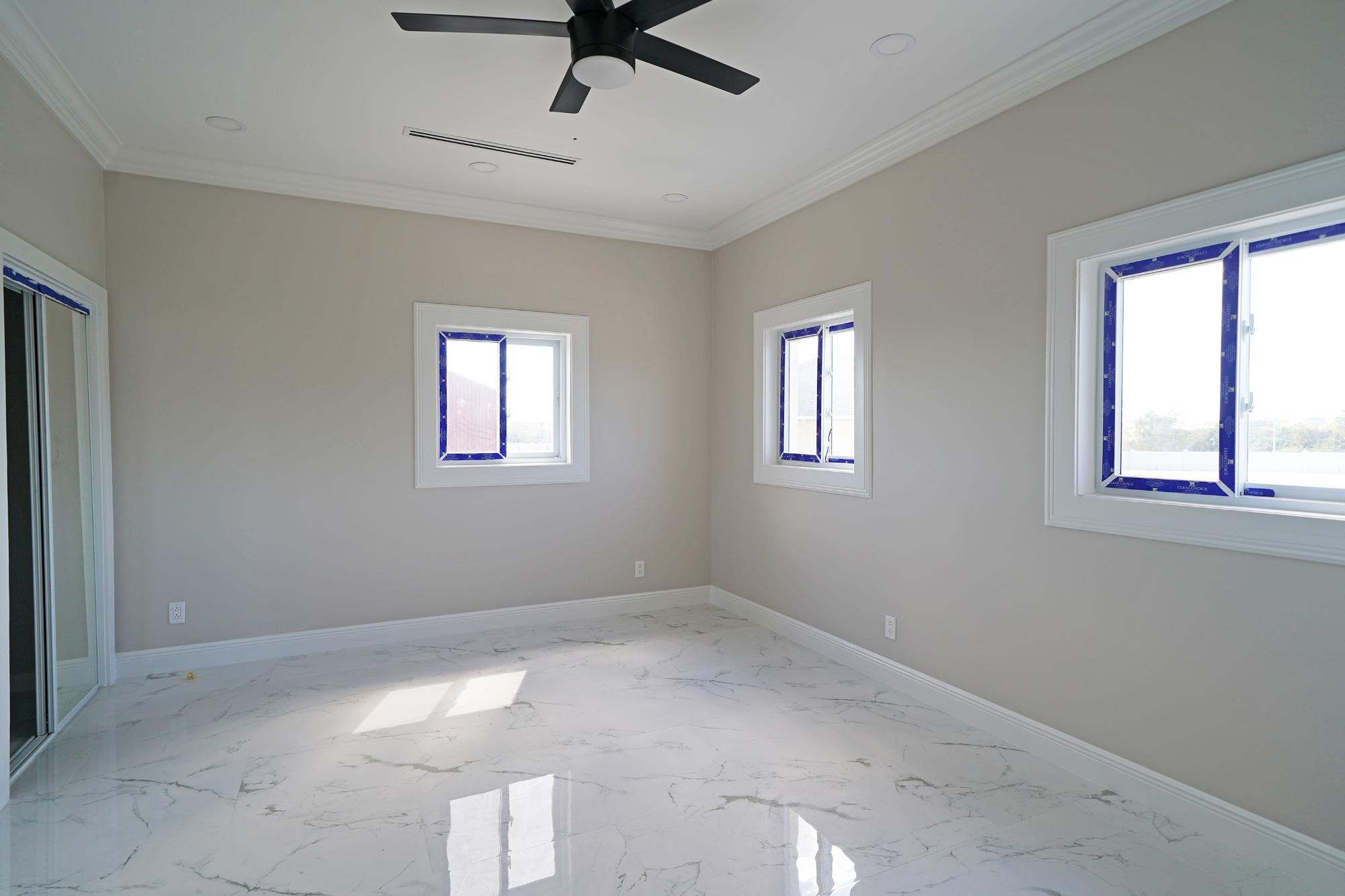 Unit 4 Kingfish Road