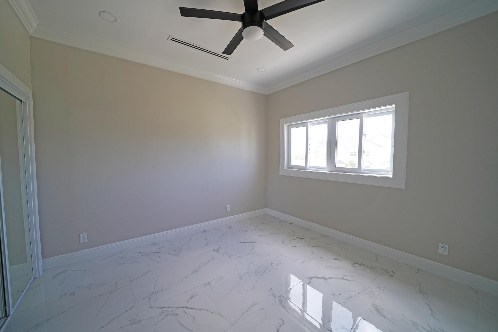 Unit 4 Kingfish Road