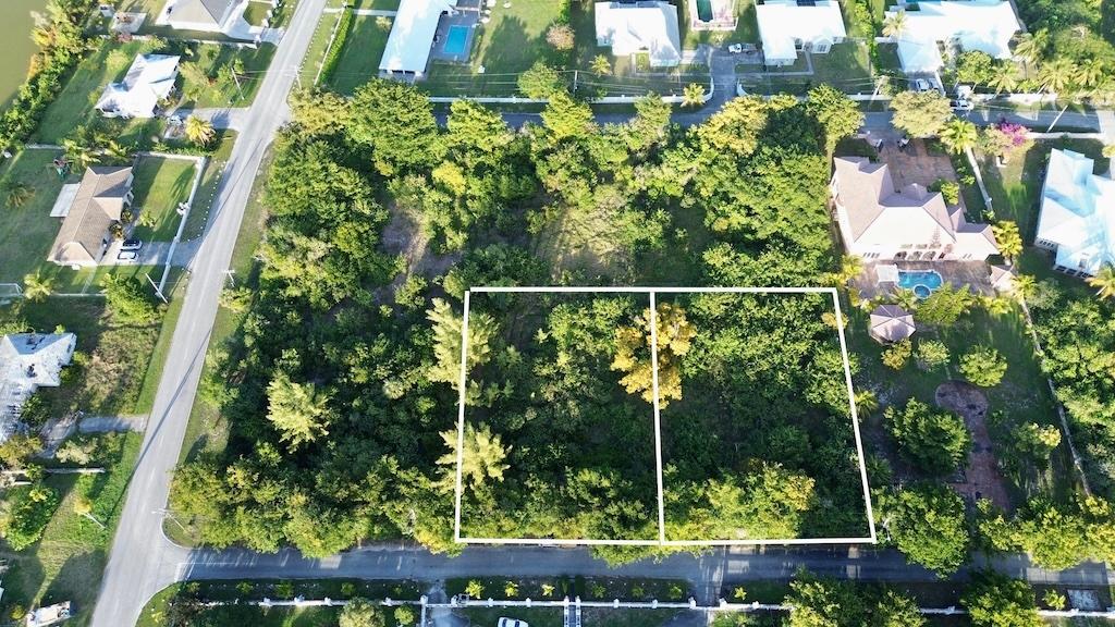 113 & 115, LUCAYAN BEACH