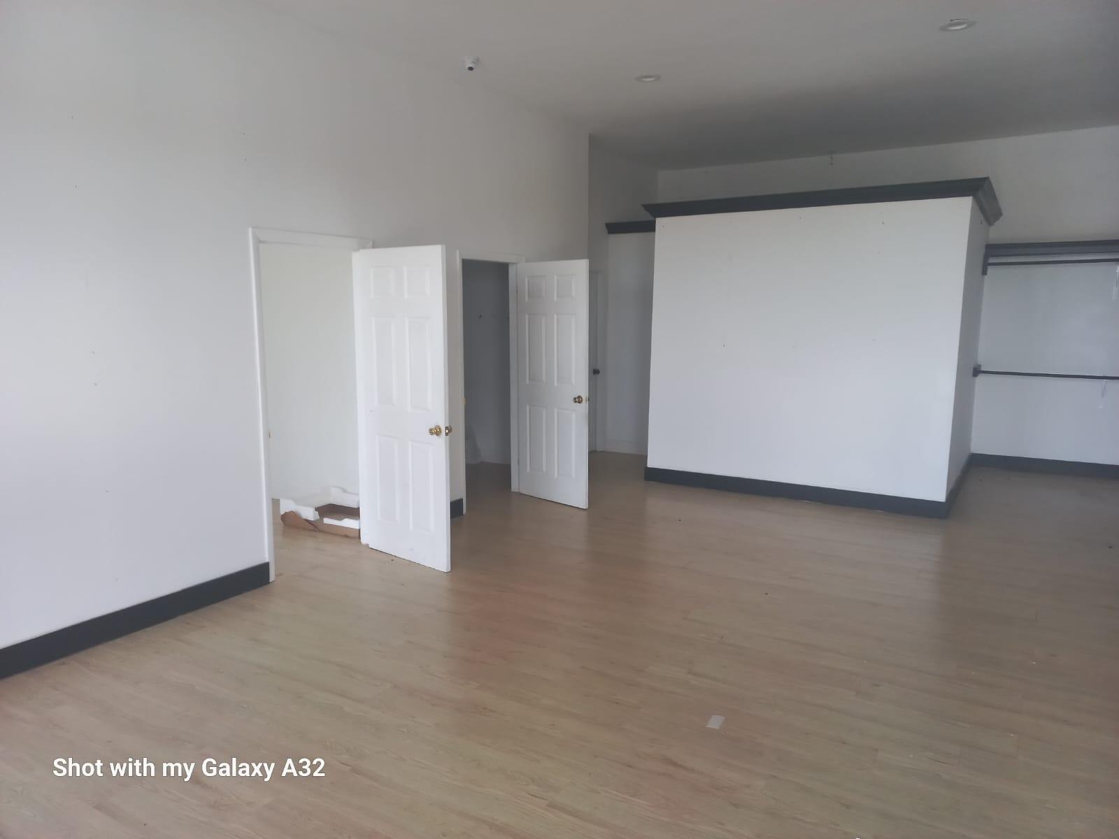 UNIT 2 RESILIENCE SQUARE COMMERCE CENTER